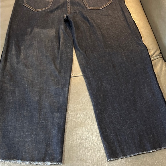 Red Valentino Stylish Dark Navy Denim Women's Jeans. - Picture 6 of 8